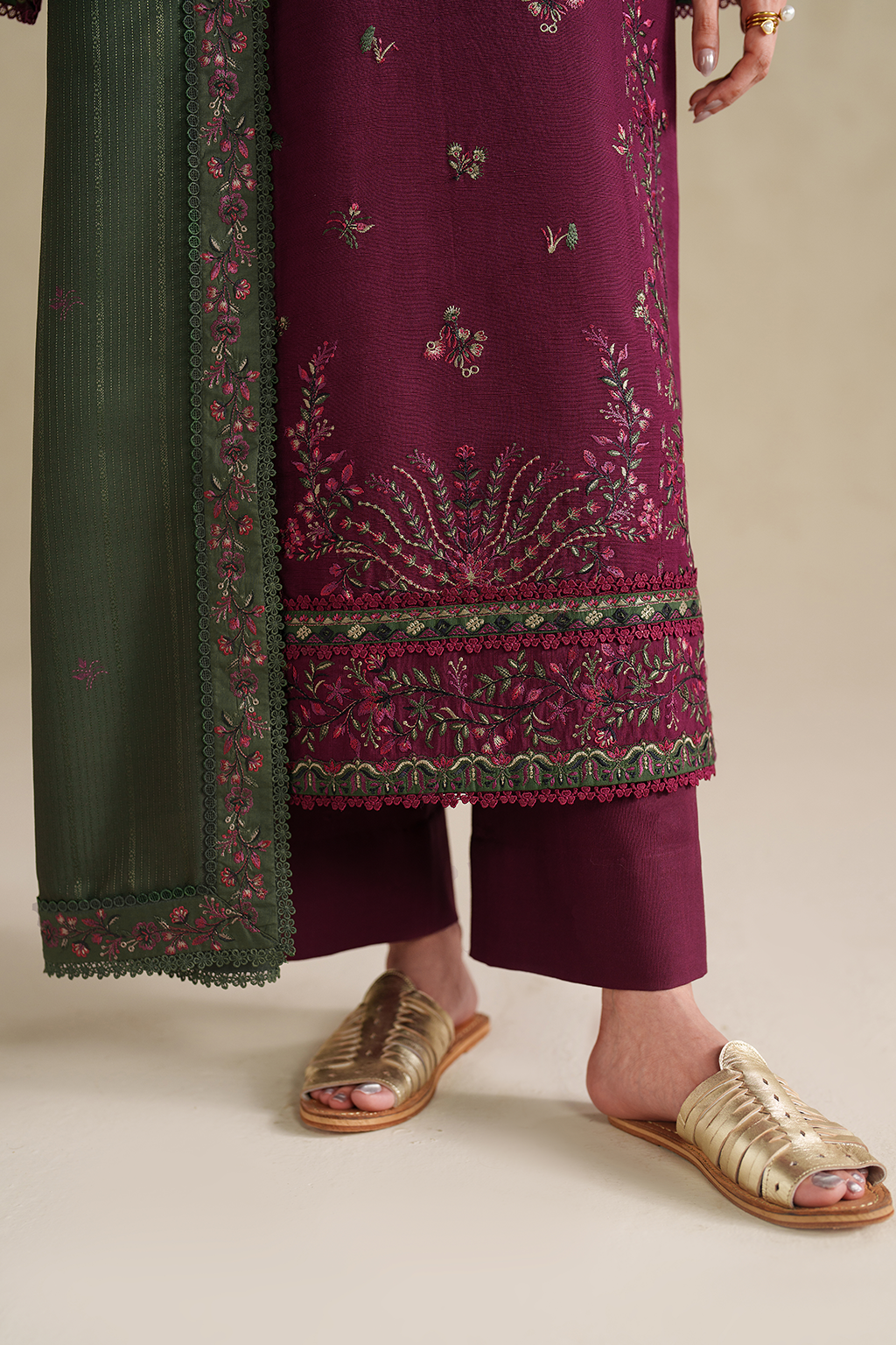 3 Piece Stitched Dhank  suit -  Ready  to  Wear