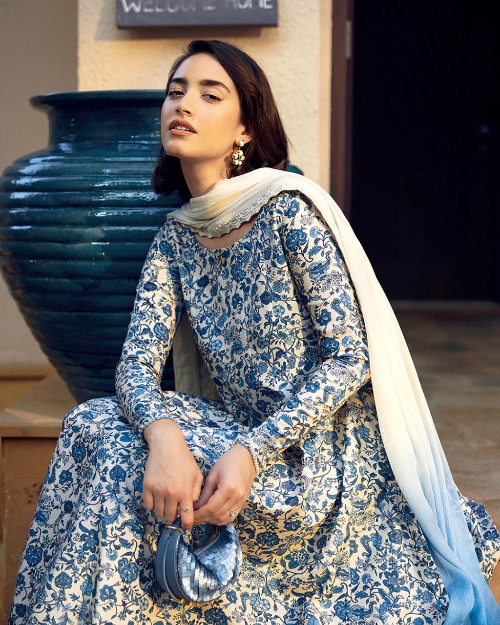 3 Piece Stitched Lawn Suit - Read To Wear
