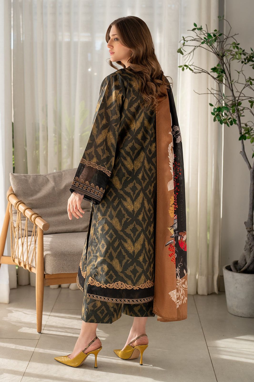 3 Piece Stitched Lawn Suit - Ready To Wear